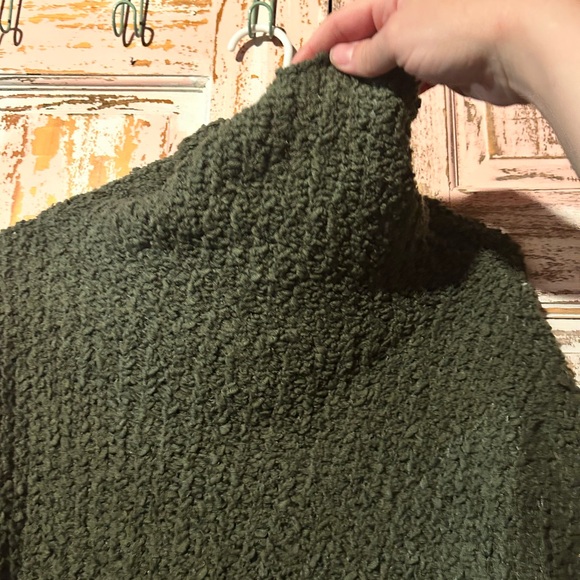 Lush Forest Green Textured Turtleneck Sweater - Picture 10 of 11